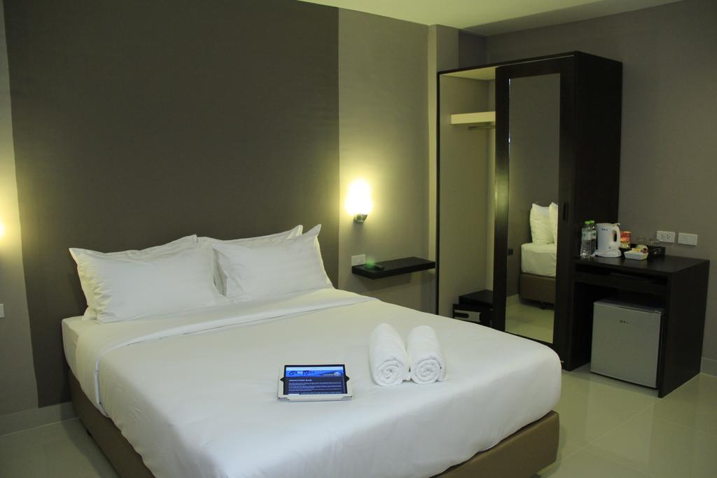 Shooters Guesthouse Pattaya Kamer foto