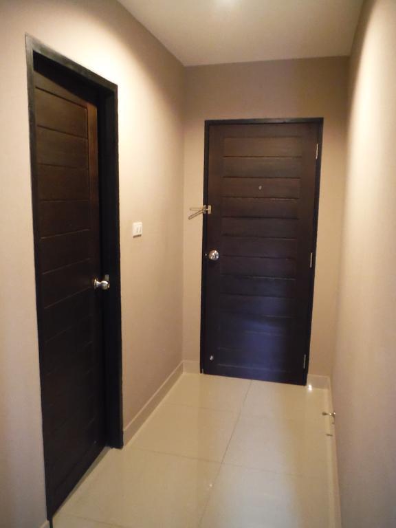 Shooters Guesthouse Pattaya Kamer foto