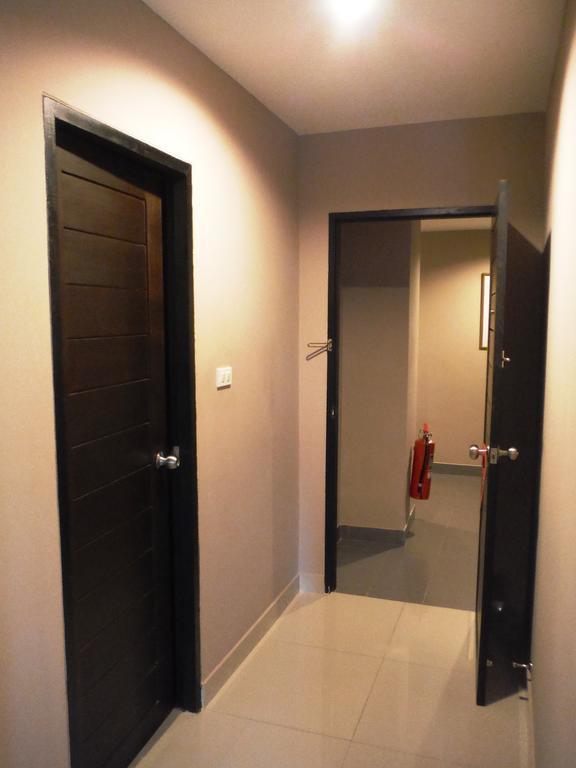 Shooters Guesthouse Pattaya Kamer foto